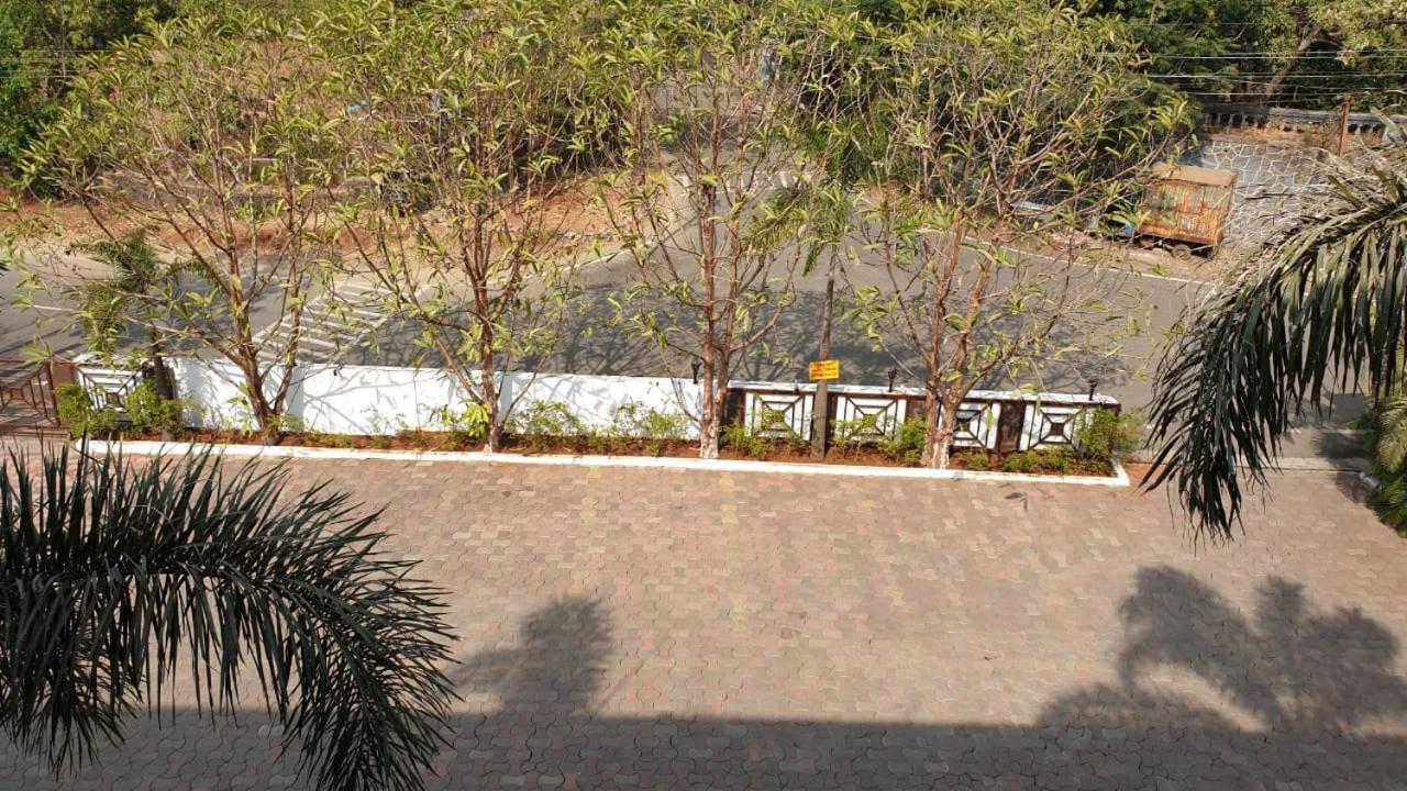 Resort Silver Hills Lonavala Exterior photo